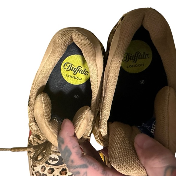 Excellent condition Buffalo London platform sneakers tower 9 red leopard 40 - Picture 9 of 11